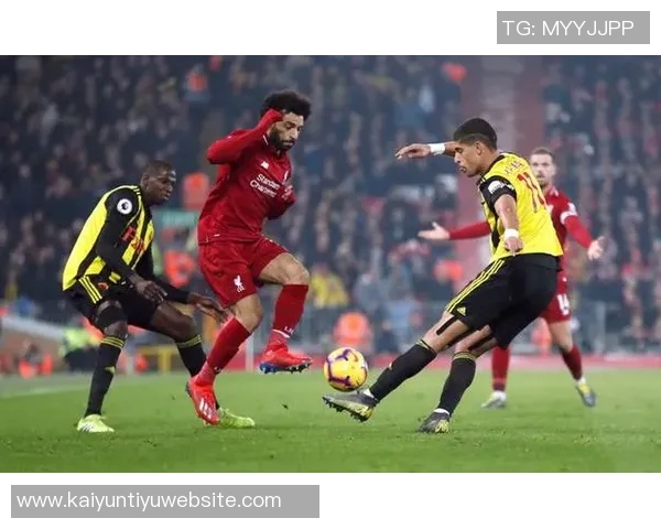 挑战英超传统强队樱桃军团蓄势待发迎接新赛季